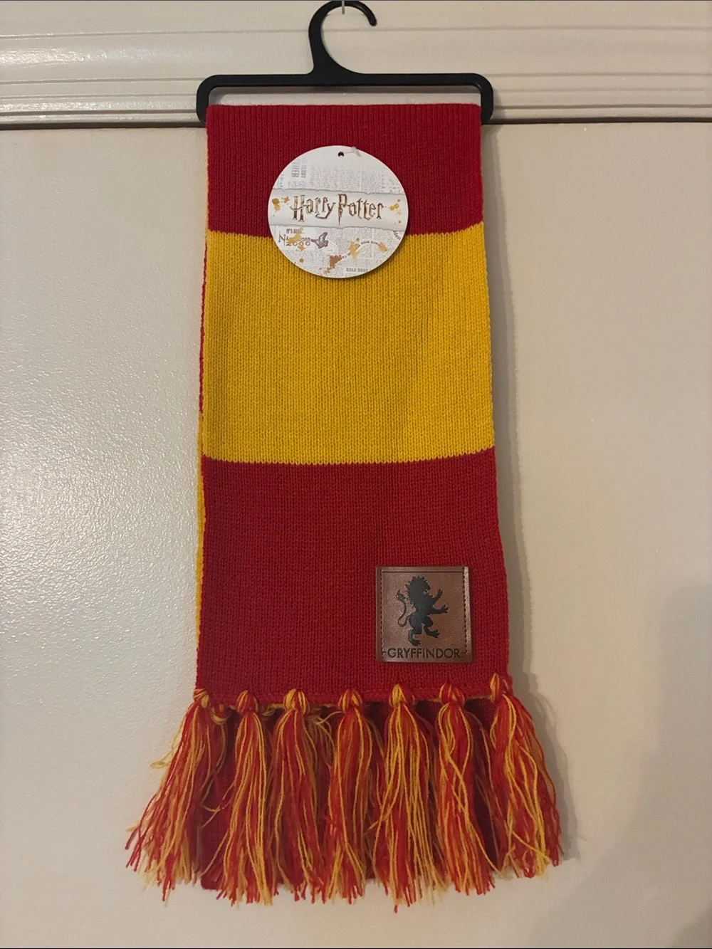 Harry Potter - Gryffindor ( unisex) Scarf - Picture 1 of 6